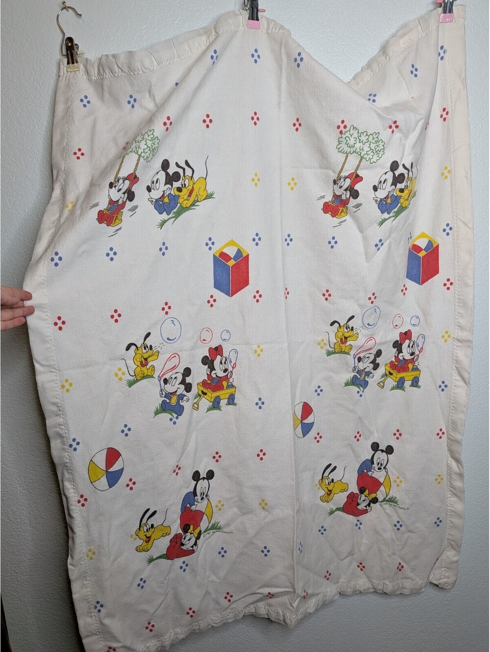 Vintage 1984 Disney Baby Mickey Minnie Pluto White Crib Blanket